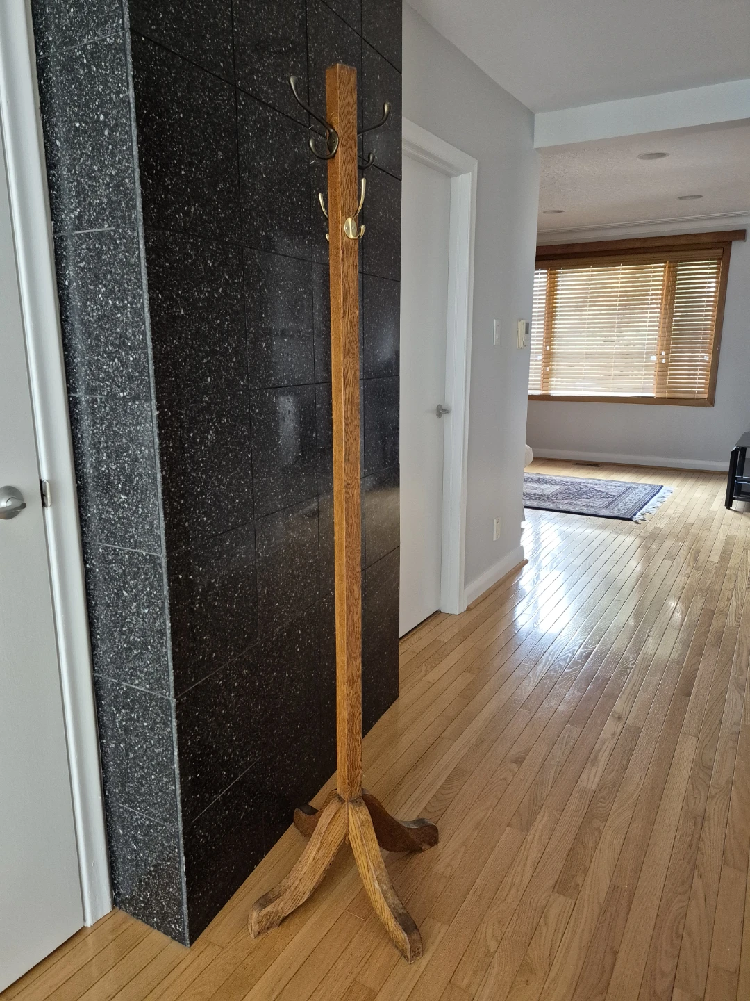 Antique Solid Oak Coat Rack Hall Stand: Early 1900s - photo 2