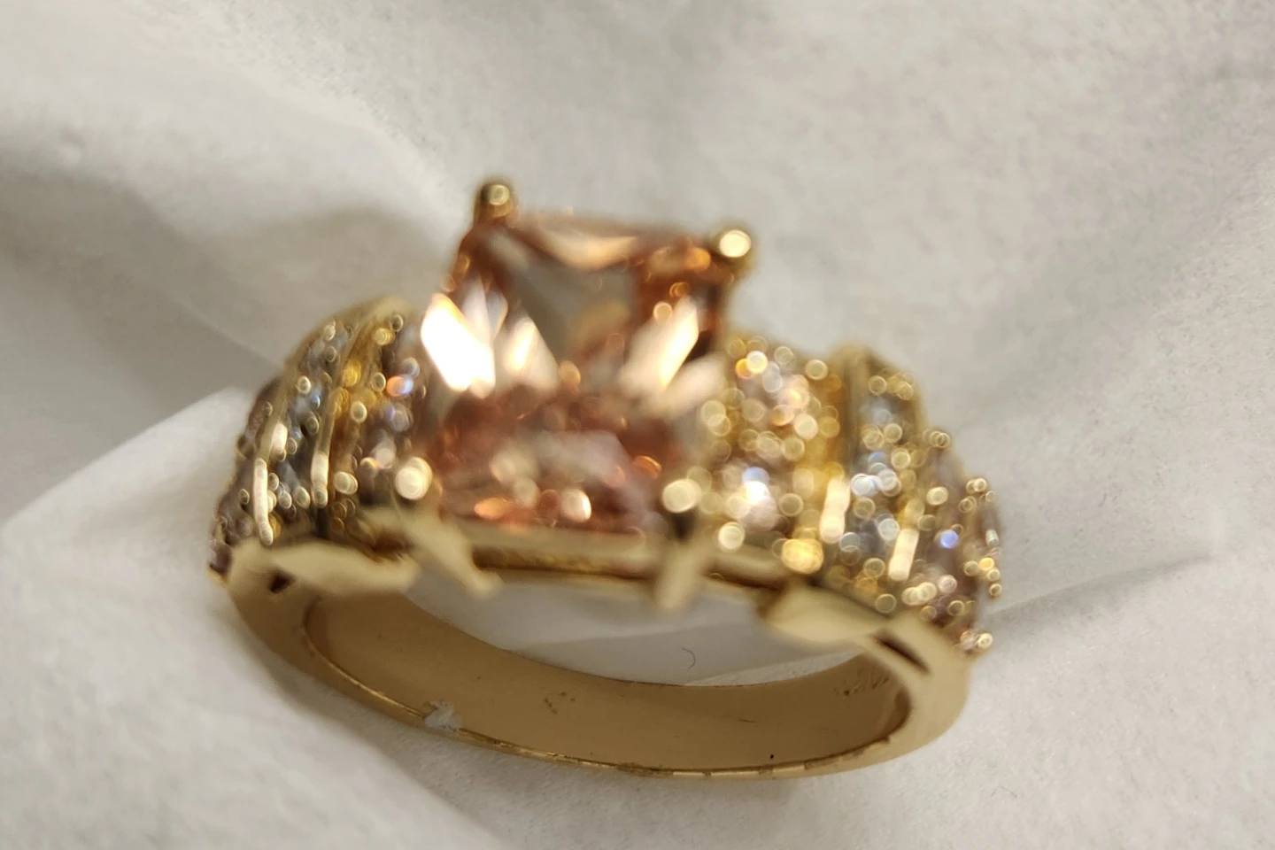 RING 10k Gold Plate Faux Topaz and Diamonds - photo 2