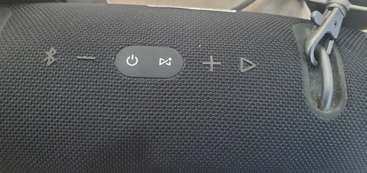 JBL Xtreme Portable Bluetooth Speaker - photo 2