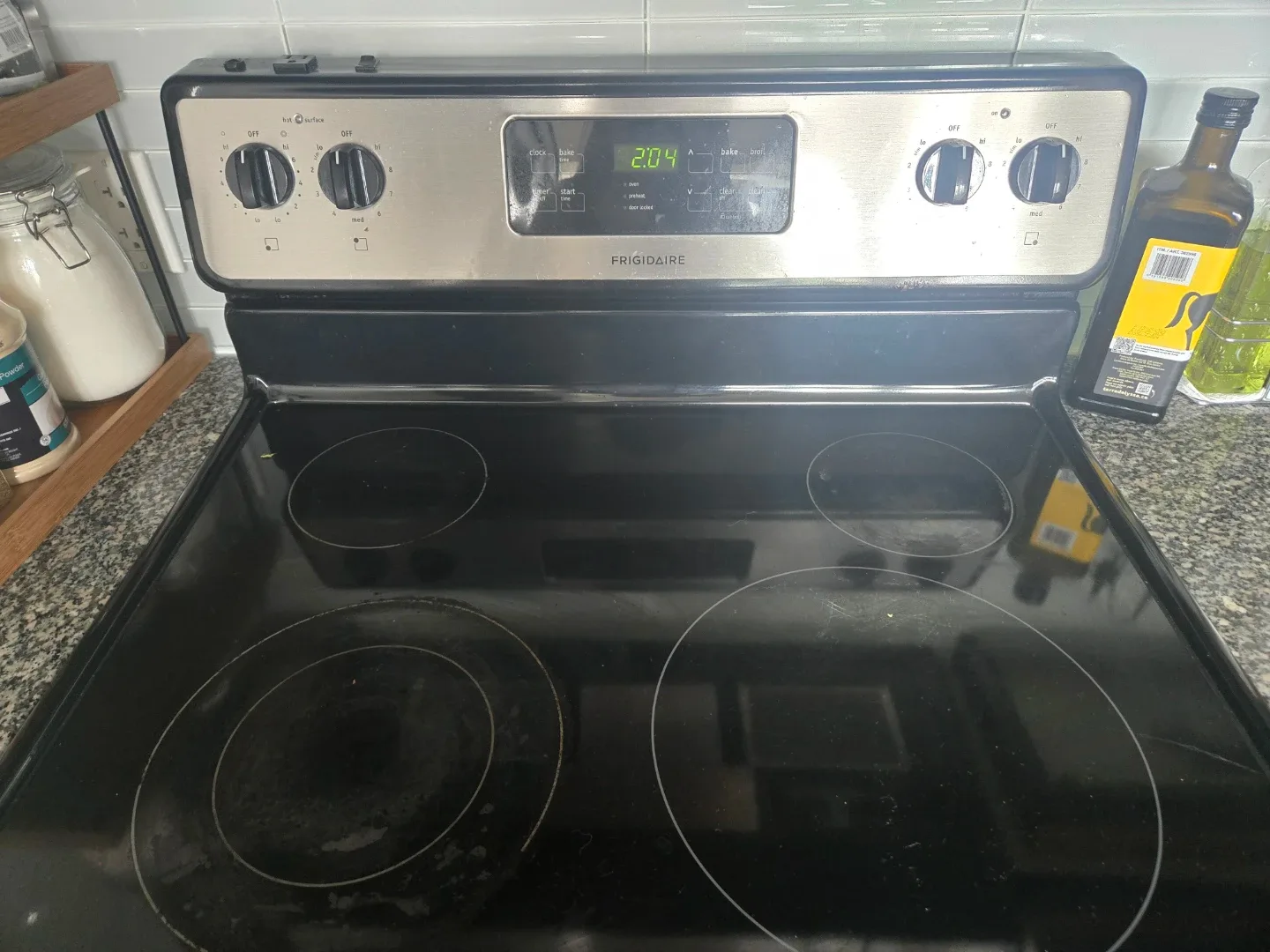Frigidaire 30 inch Electric Range / Stove - photo 4