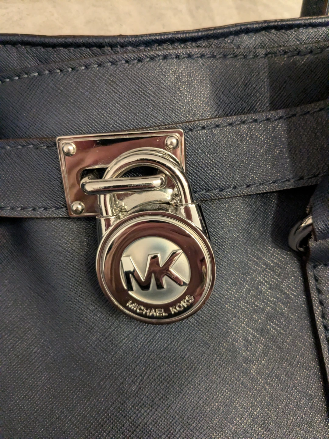 Michael Kors Authentic Navy Blue Handbag - photo 3