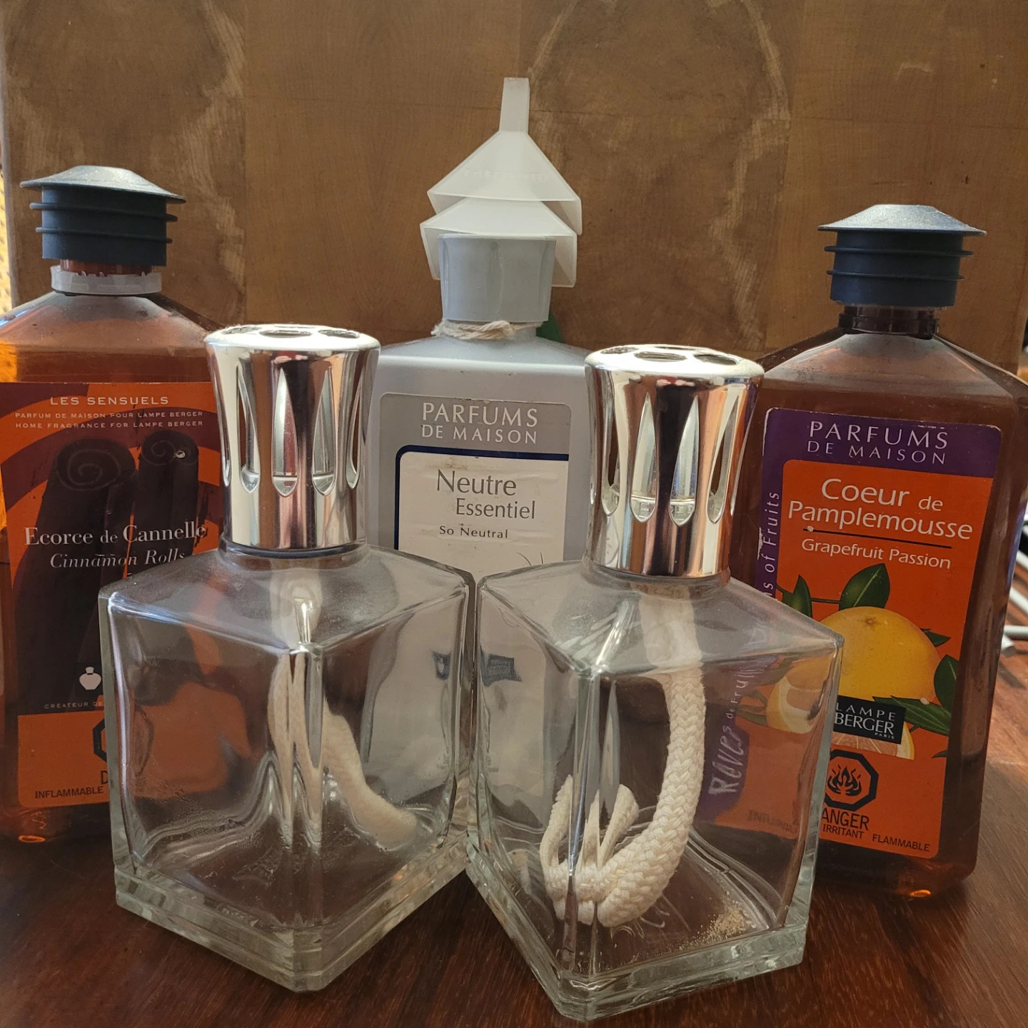 Lampe Berger Set with Two Lamps and Three Refills (7 items)