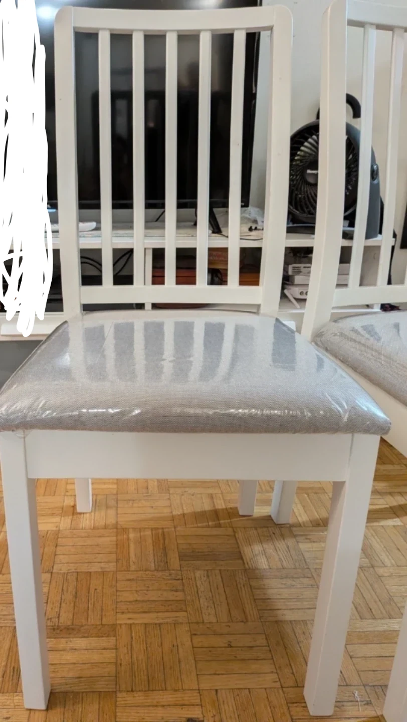 Set of two white dining chairs IKEA - photo 4