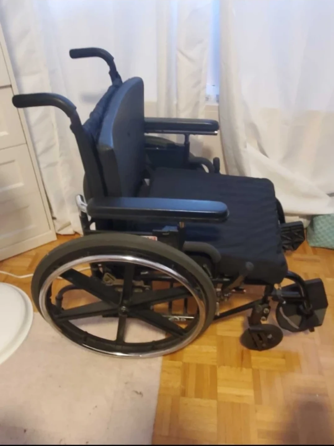 Wheelchair with ROHO cushion Gently Used for sale - photo 3