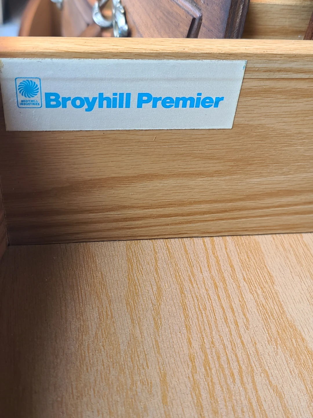 Broyhill Premier French Provincial Triple Dresser - photo 4