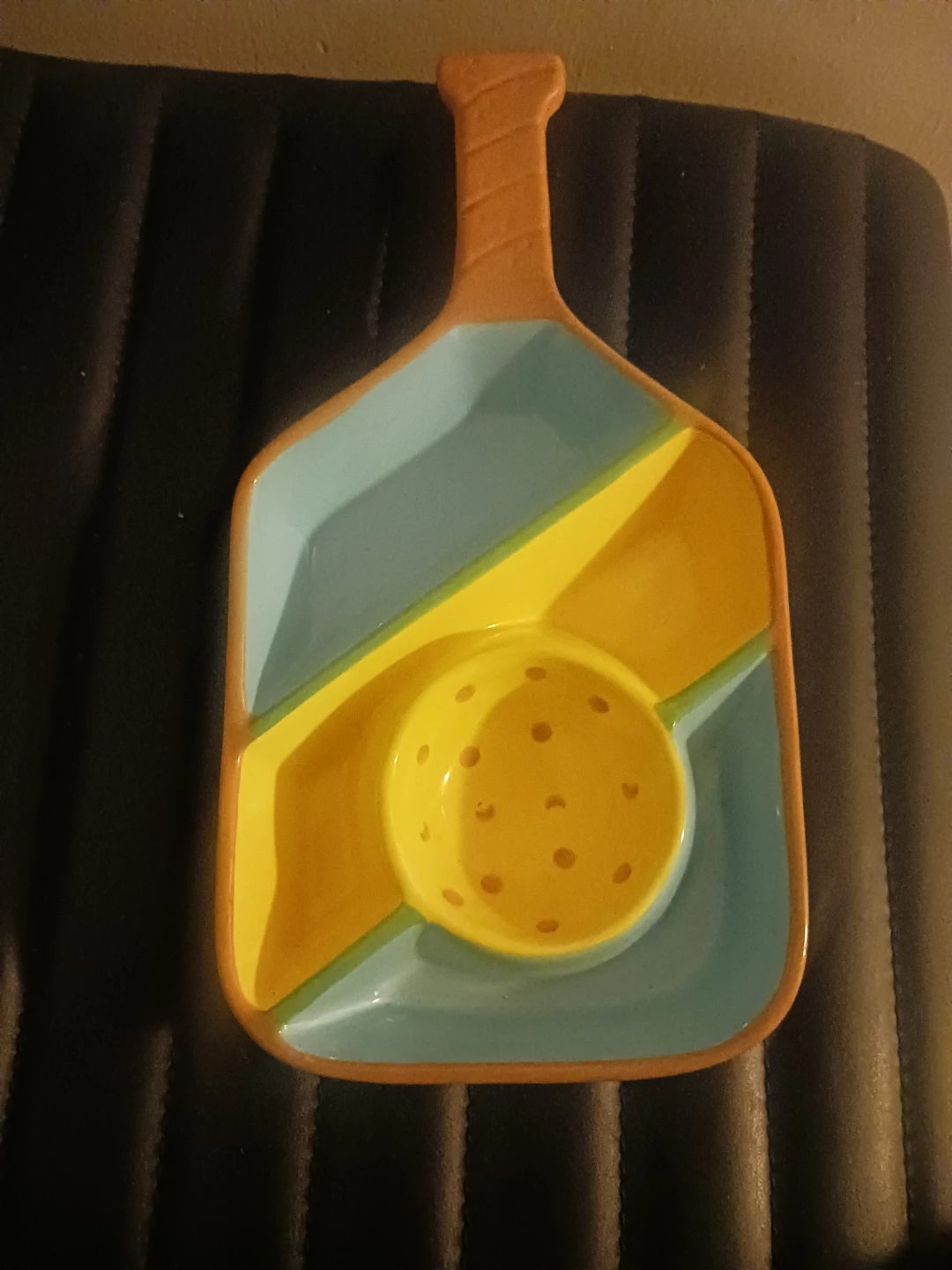 🏈 Pickleball Paddle Shaped Serving Dish - photo 2