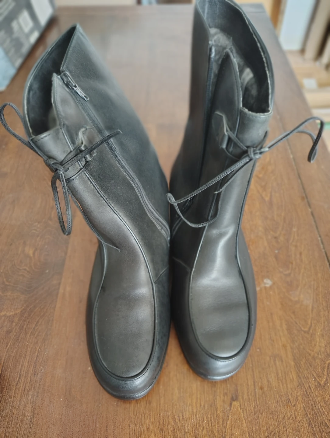 Finn Comfort black leather boots size 6