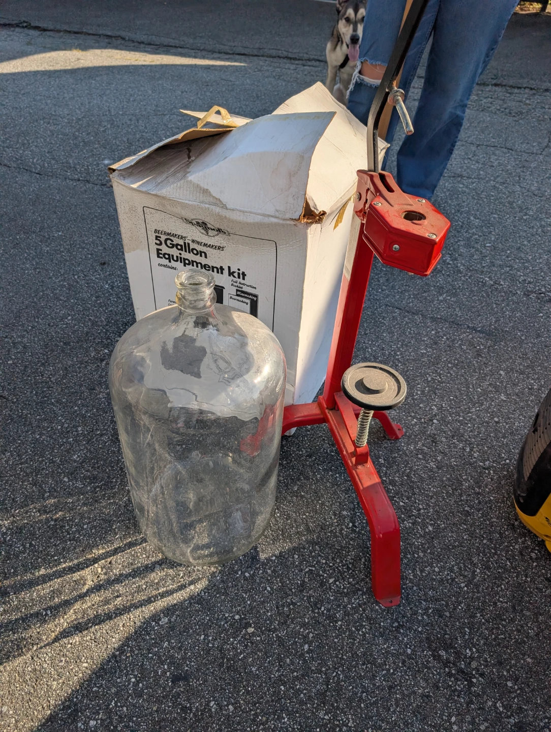 5 Gallon Fermentation Equipment Kit & Bottle Capper