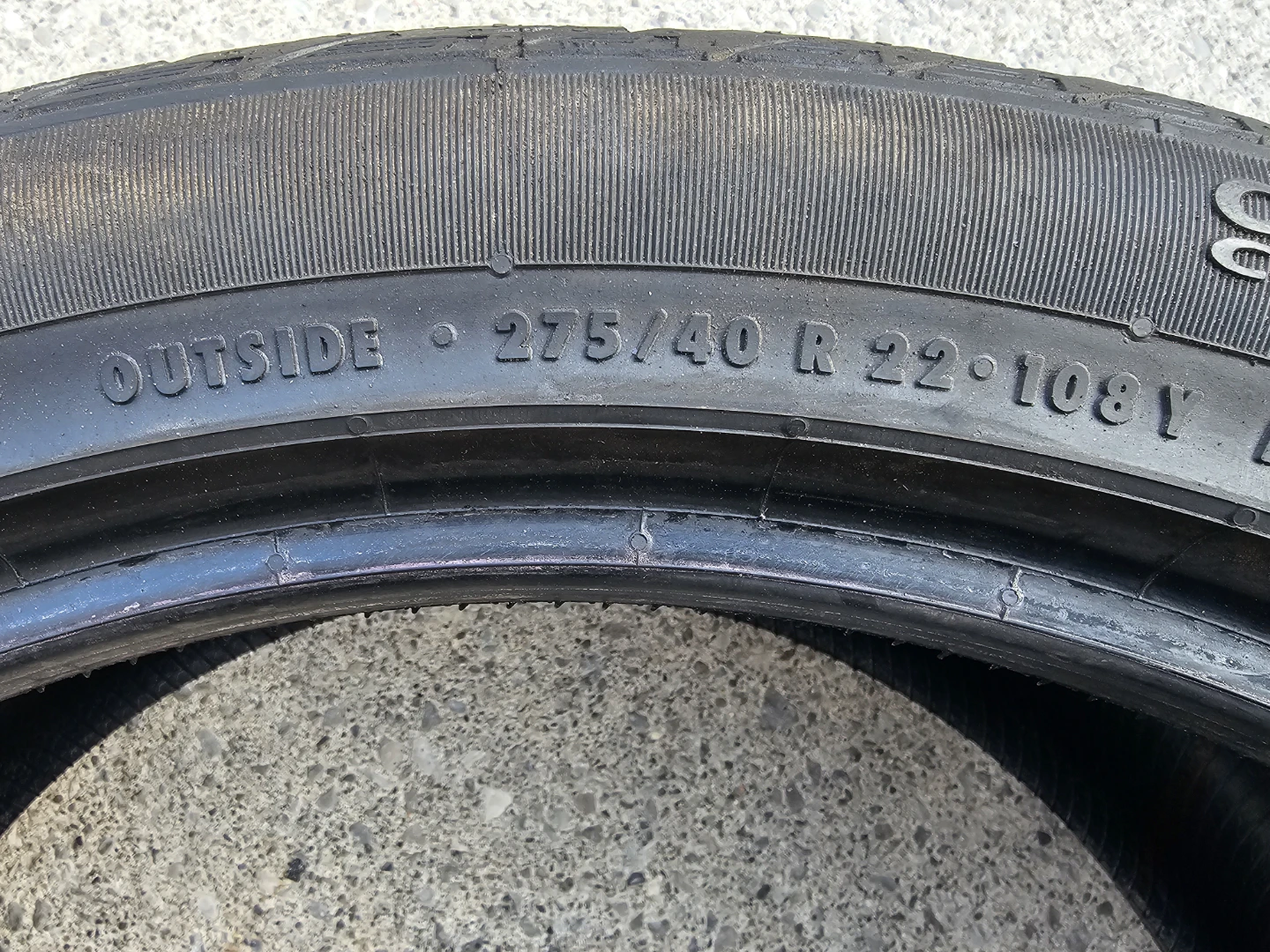 275/40 R22 ALL SEASON TIRE (1 ONLY) - photo 2