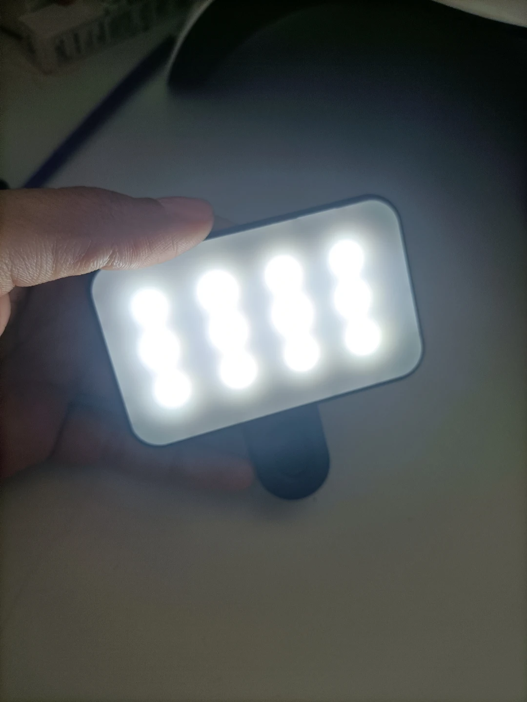 Portable LED Clip-On Light 🏈 - photo 2