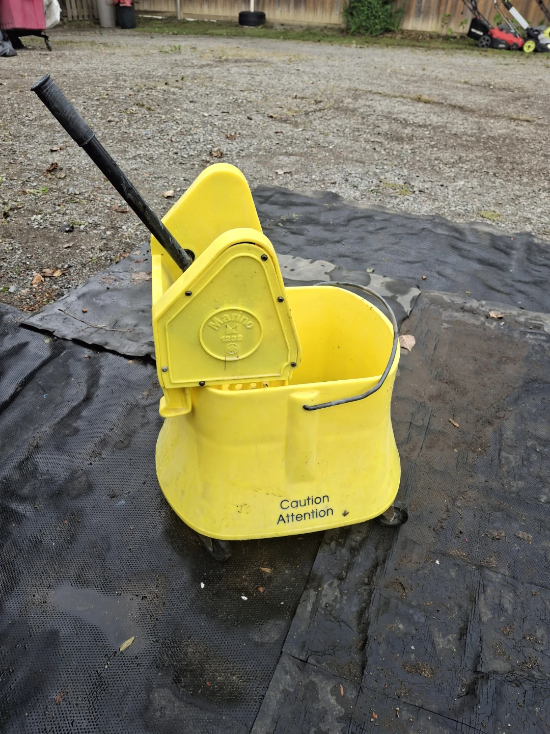 Professional pail for mopping - photo 3