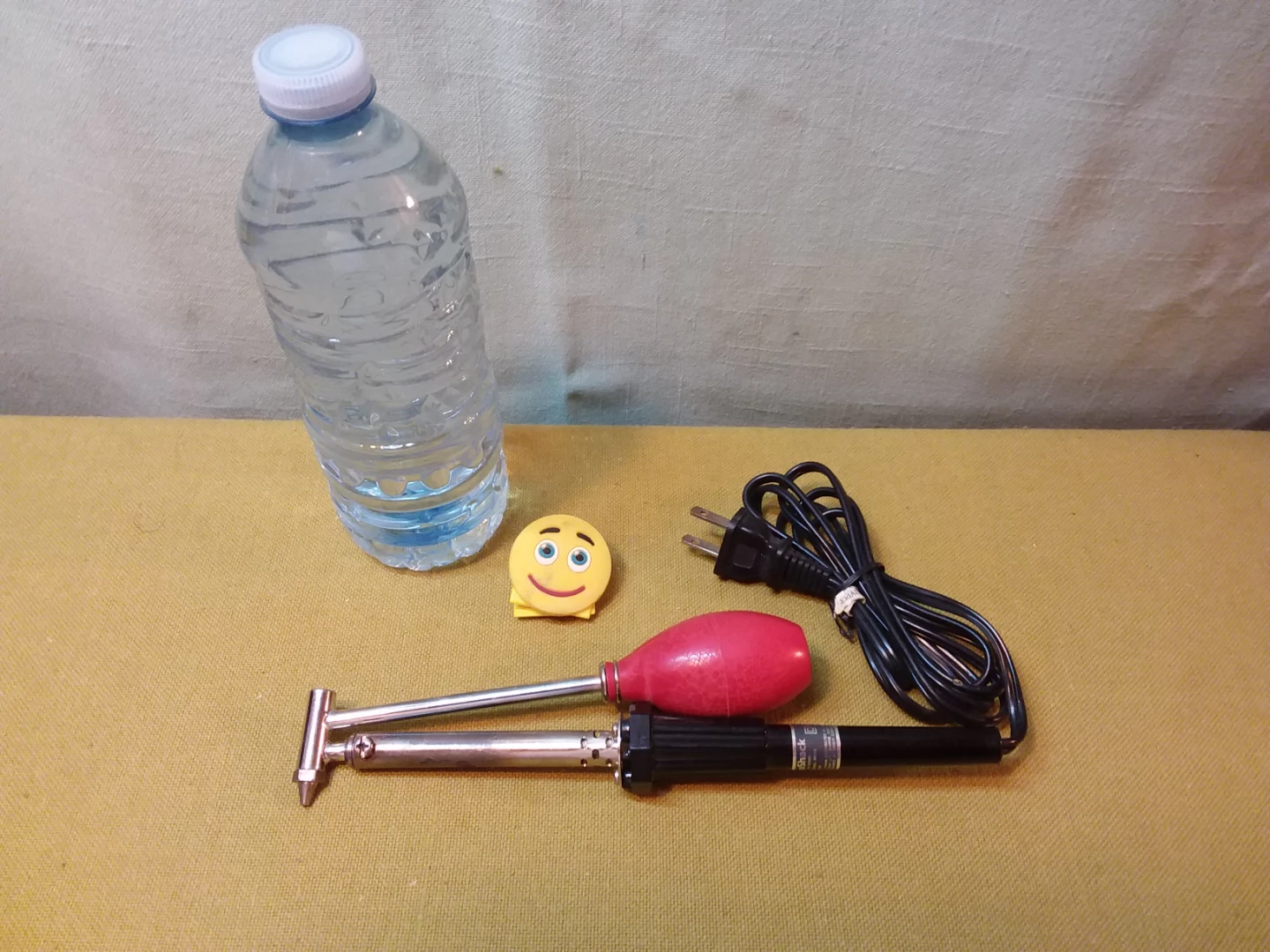 🏈 ➡️ RadioShack Desoldering Iron