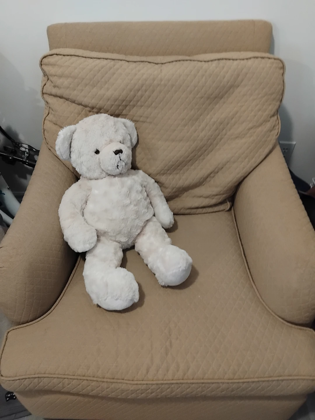 Beige Quilted Accent Chair - photo 3