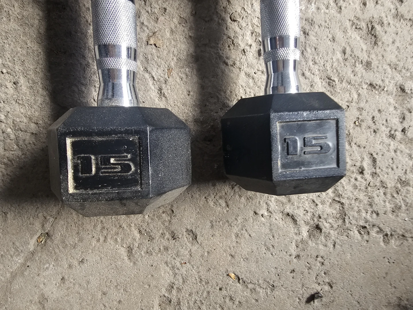 Pair of 15lb Hex Dumbbells - photo 4