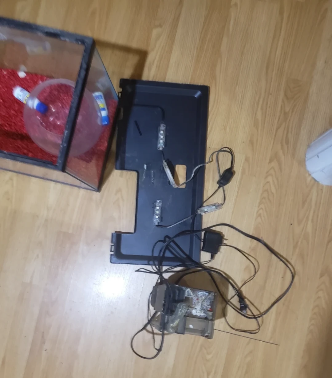 Glass Fish Aquarium with Filter and Accessories - photo 3