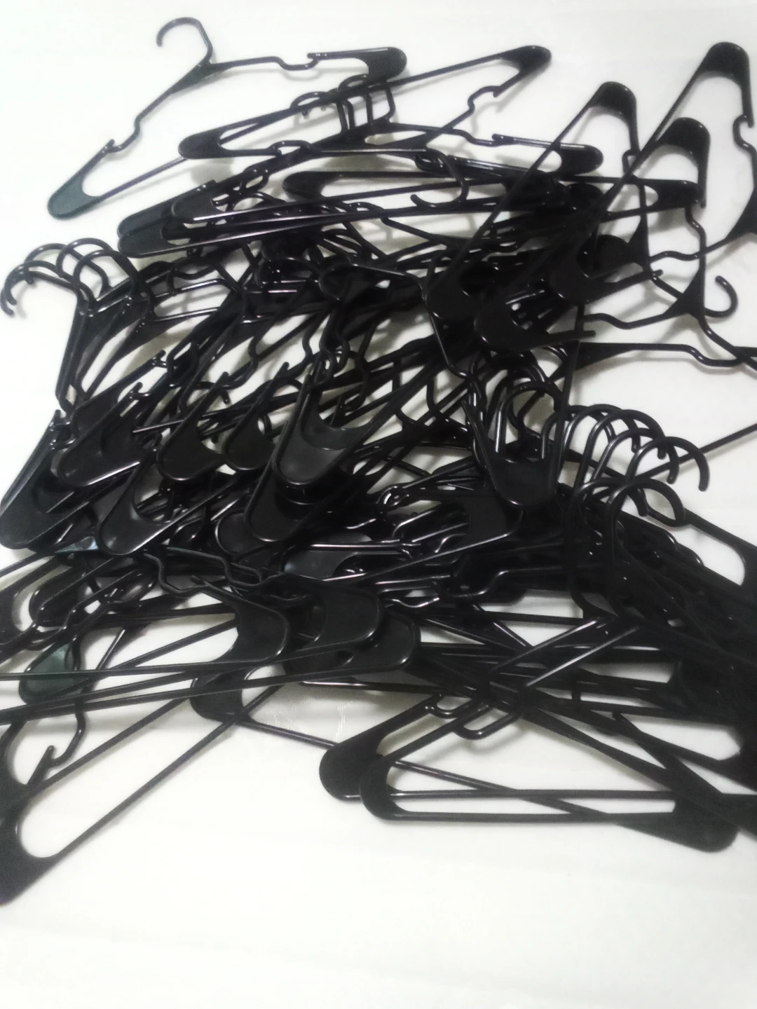 Black Plastic Clothes Hangers