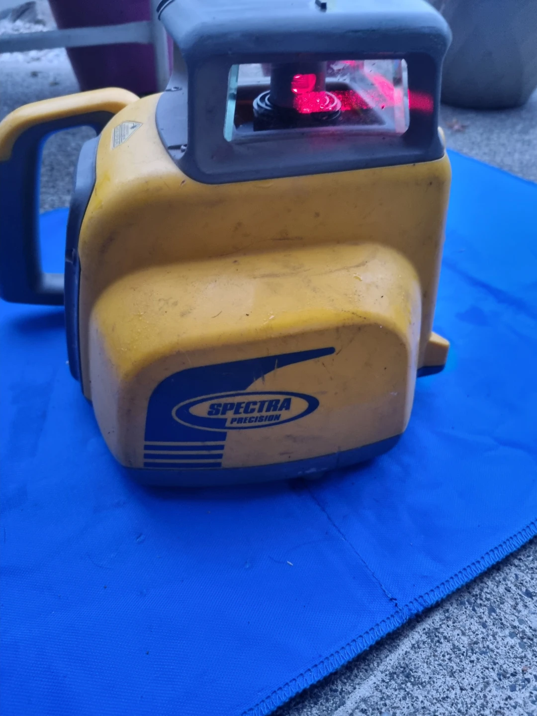 Spectra Precision LL300S Laser Level - photo 3