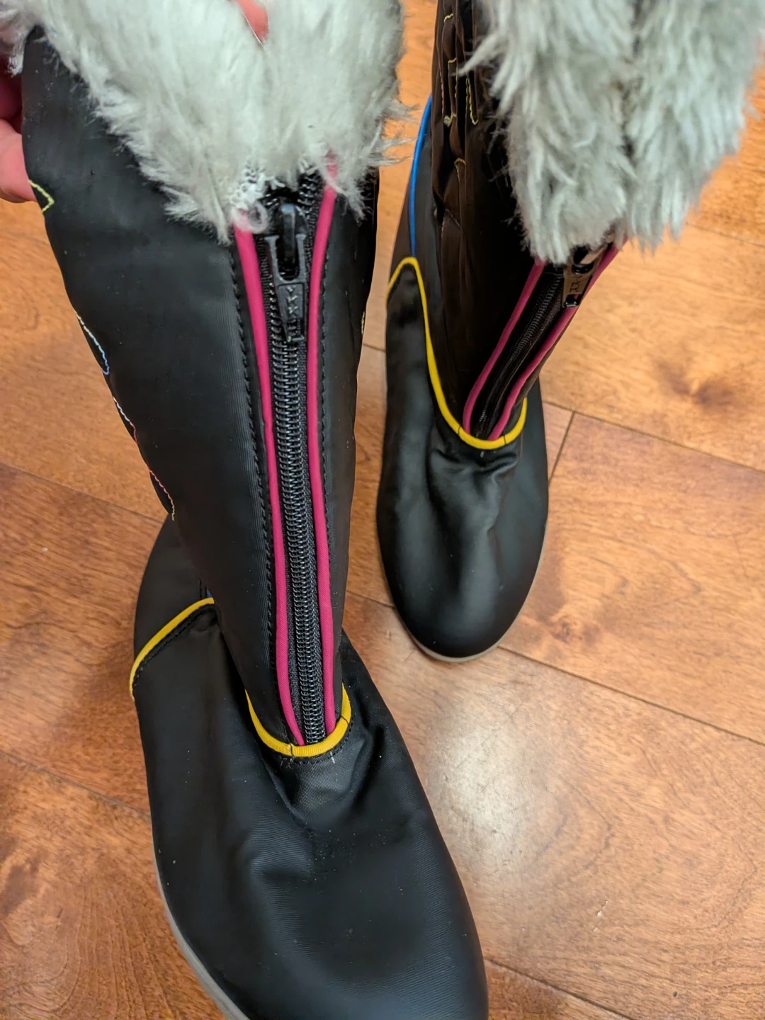 Vintage kids Black Winter Boots - Size 12🏈 - photo 3