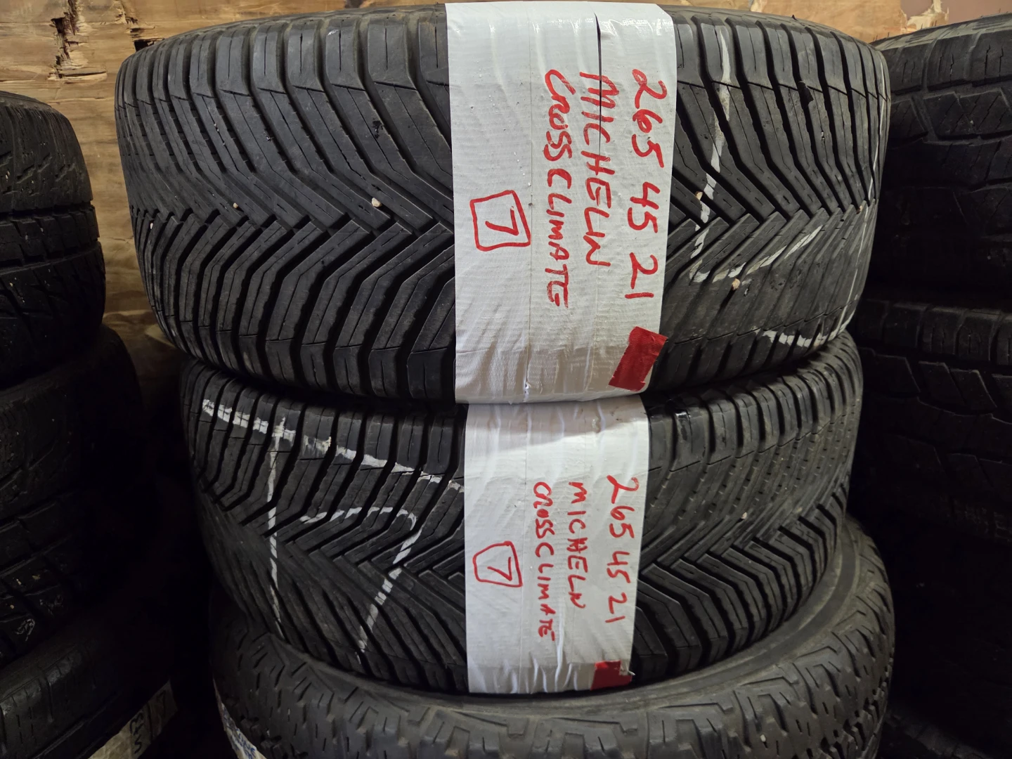Michelin CrossClimate Tires 265/45/R21