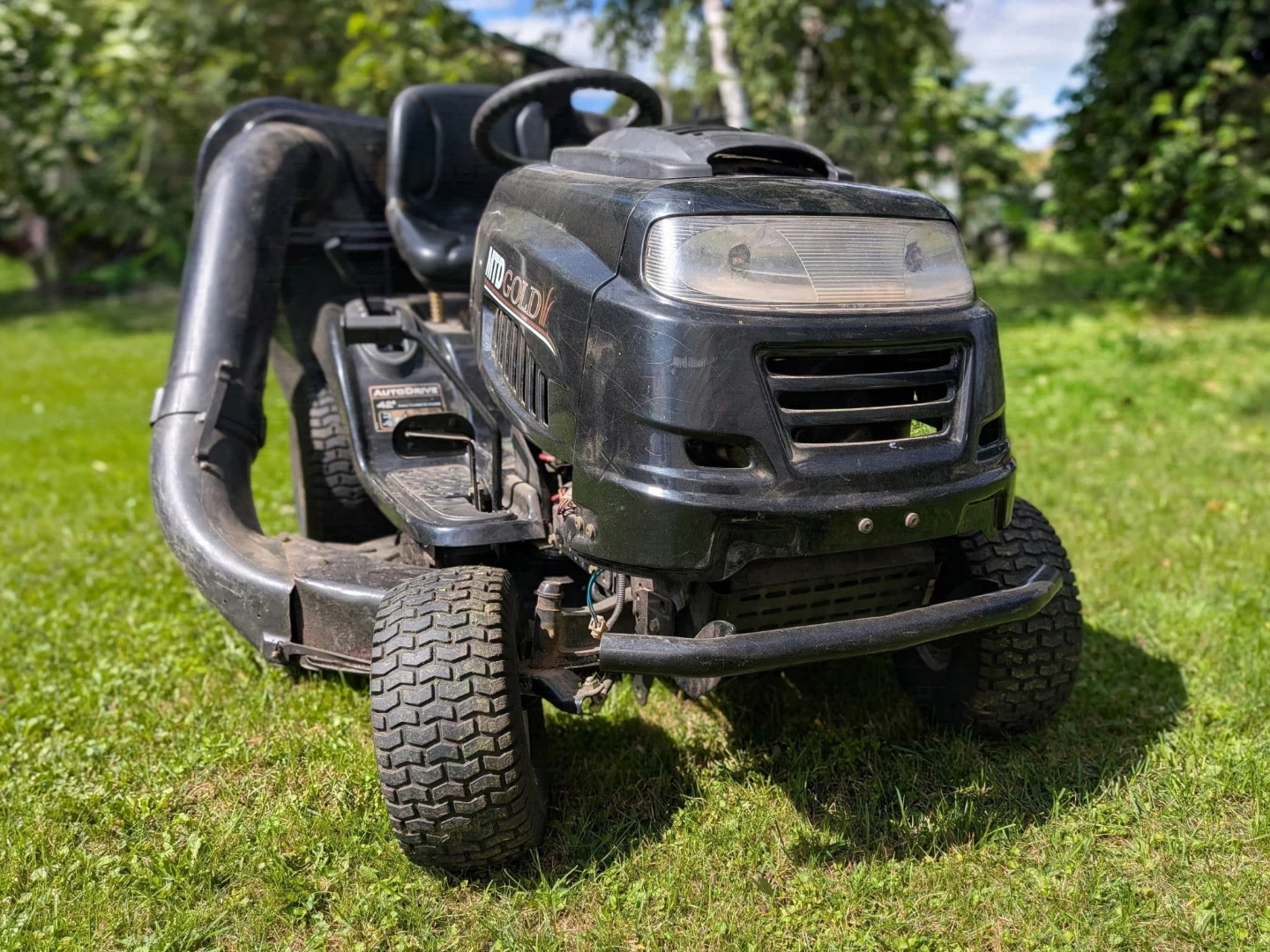 MTD Gold 42-inch Lawn Tractor - photo 5
