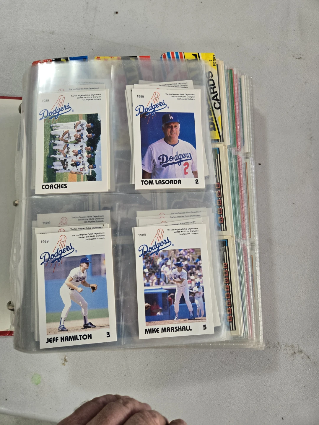 Vintage 1989 MLB Baseball Card Collection in Binder - photo 5