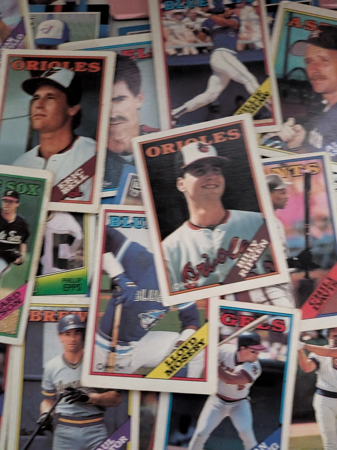 Vintage 1980s MLB Baseball Card Collection - photo 4