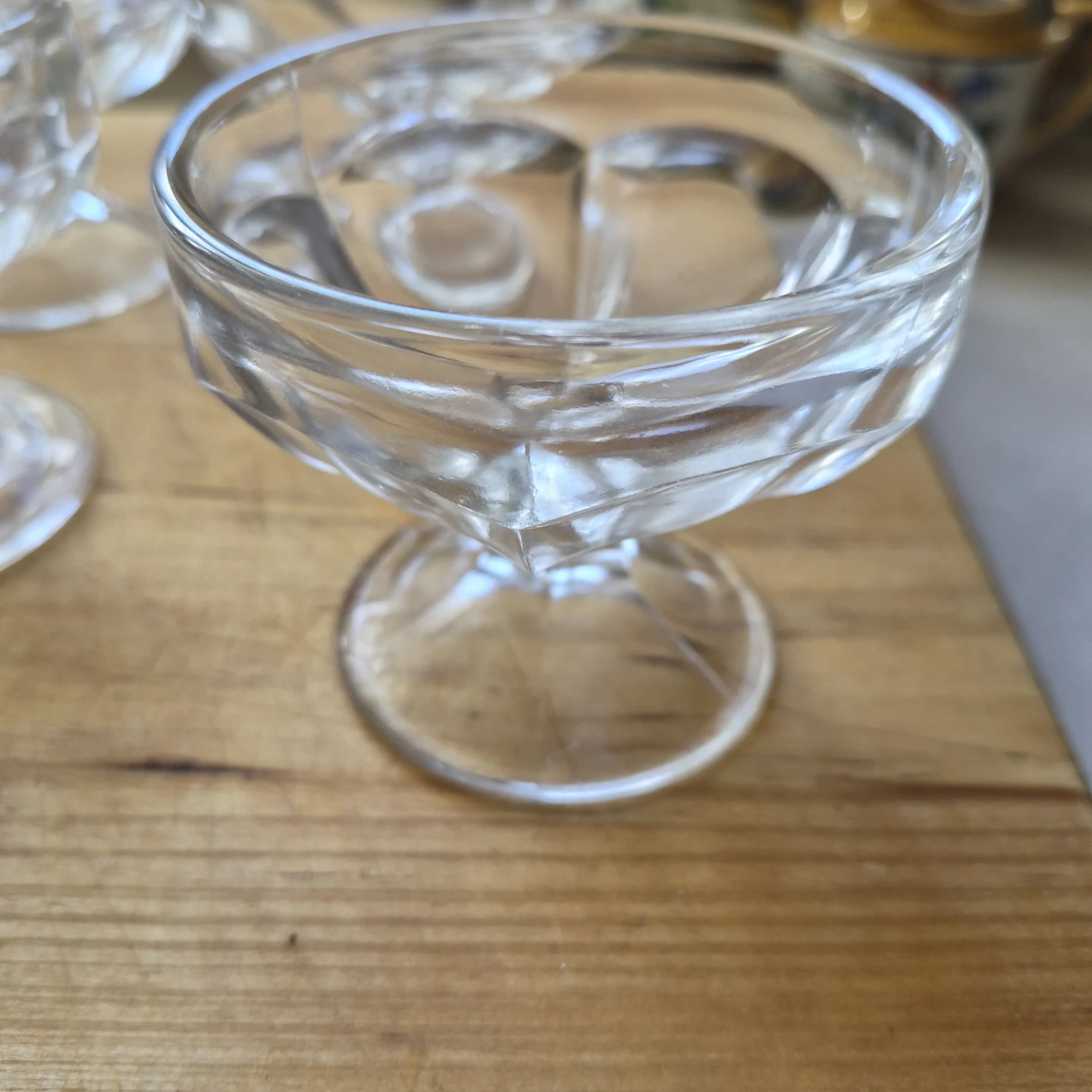 Set of 8 clear glass sundae or desert dishes - photo 4
