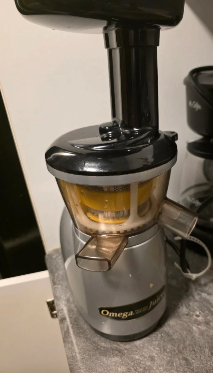 Omega Juicer