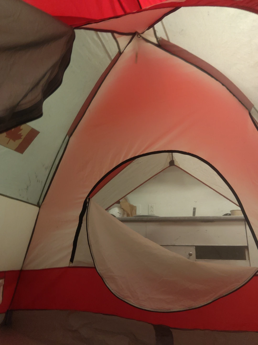 Canadian Flag Dome Tent - photo 2