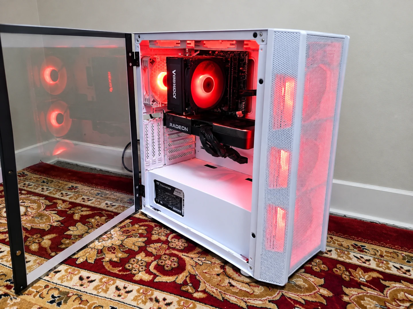 BEAST Gaming PC – i7 10700F + RTX 3070 Ti + 16GB RAM + 2TB SSD