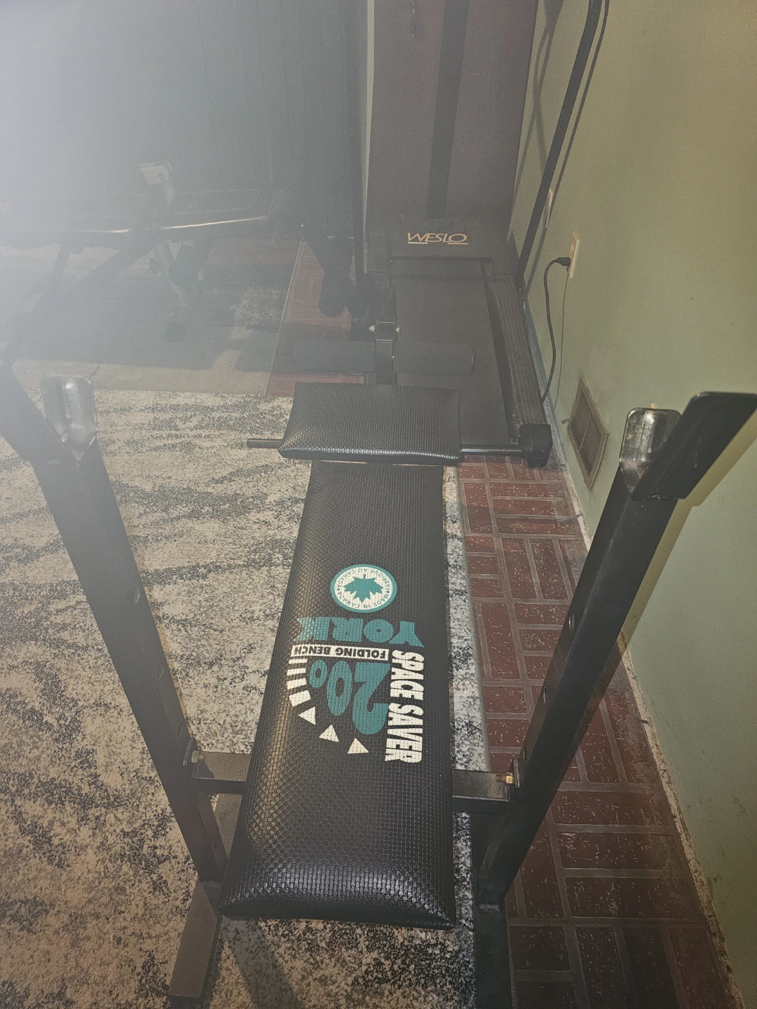Exercise bench