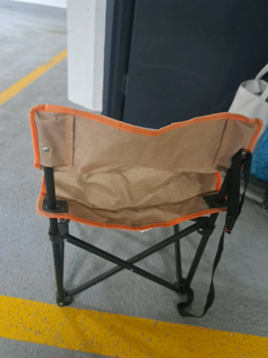 Coming small chair - photo 2