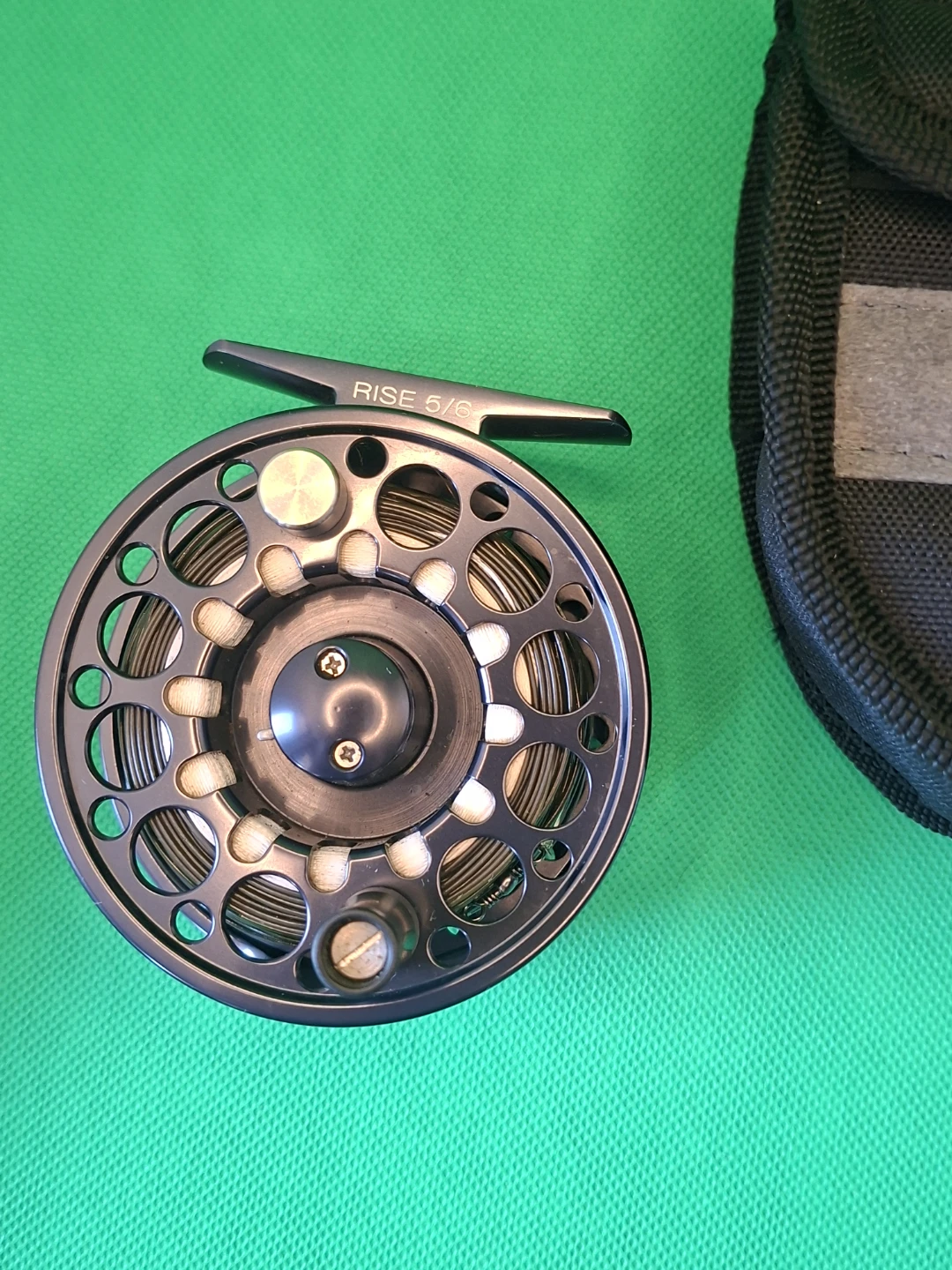 Redington Rise 5/6 Fly Reel Charcoal Black with Line & Case - photo 4