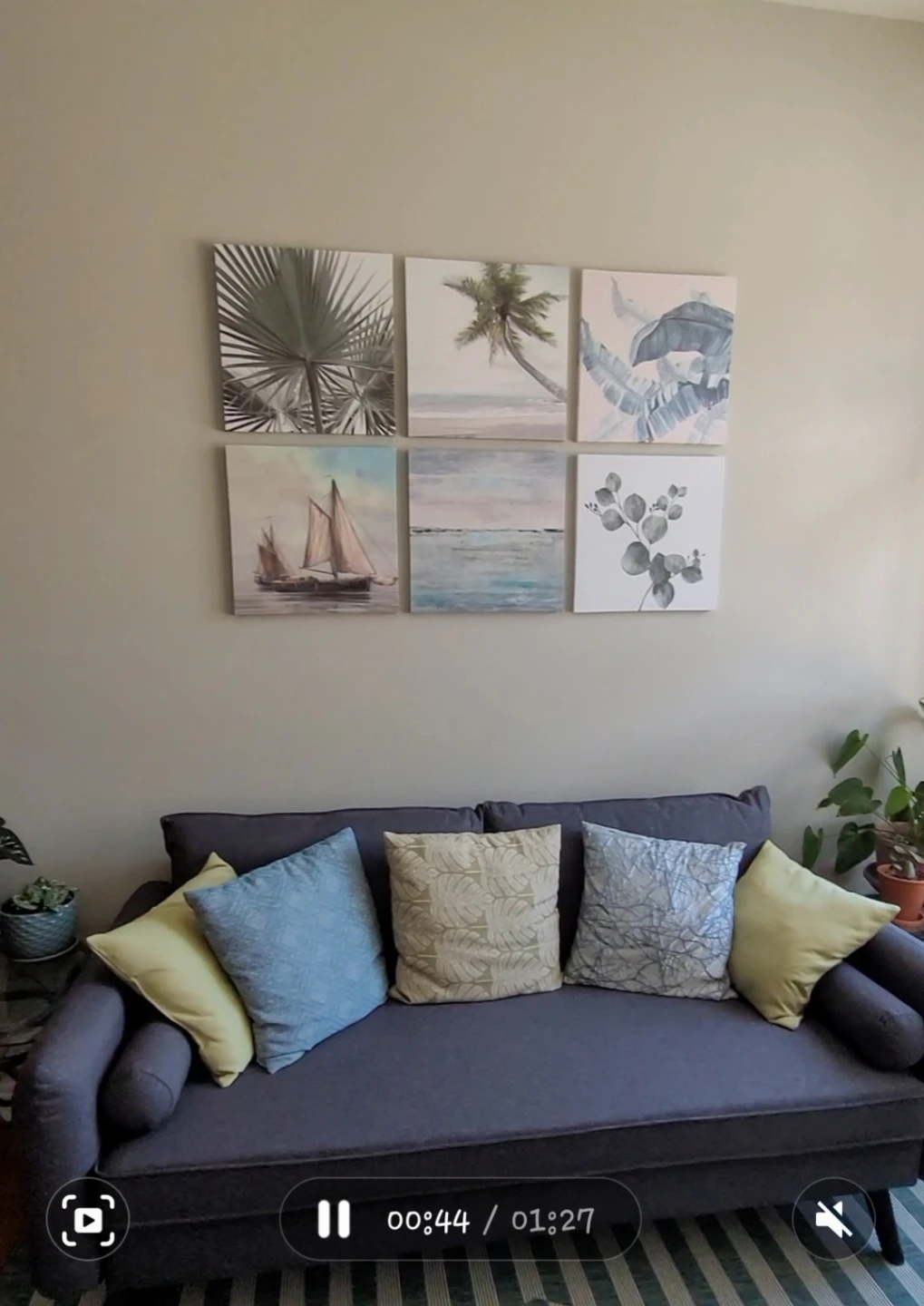 Blue couch - photo 3