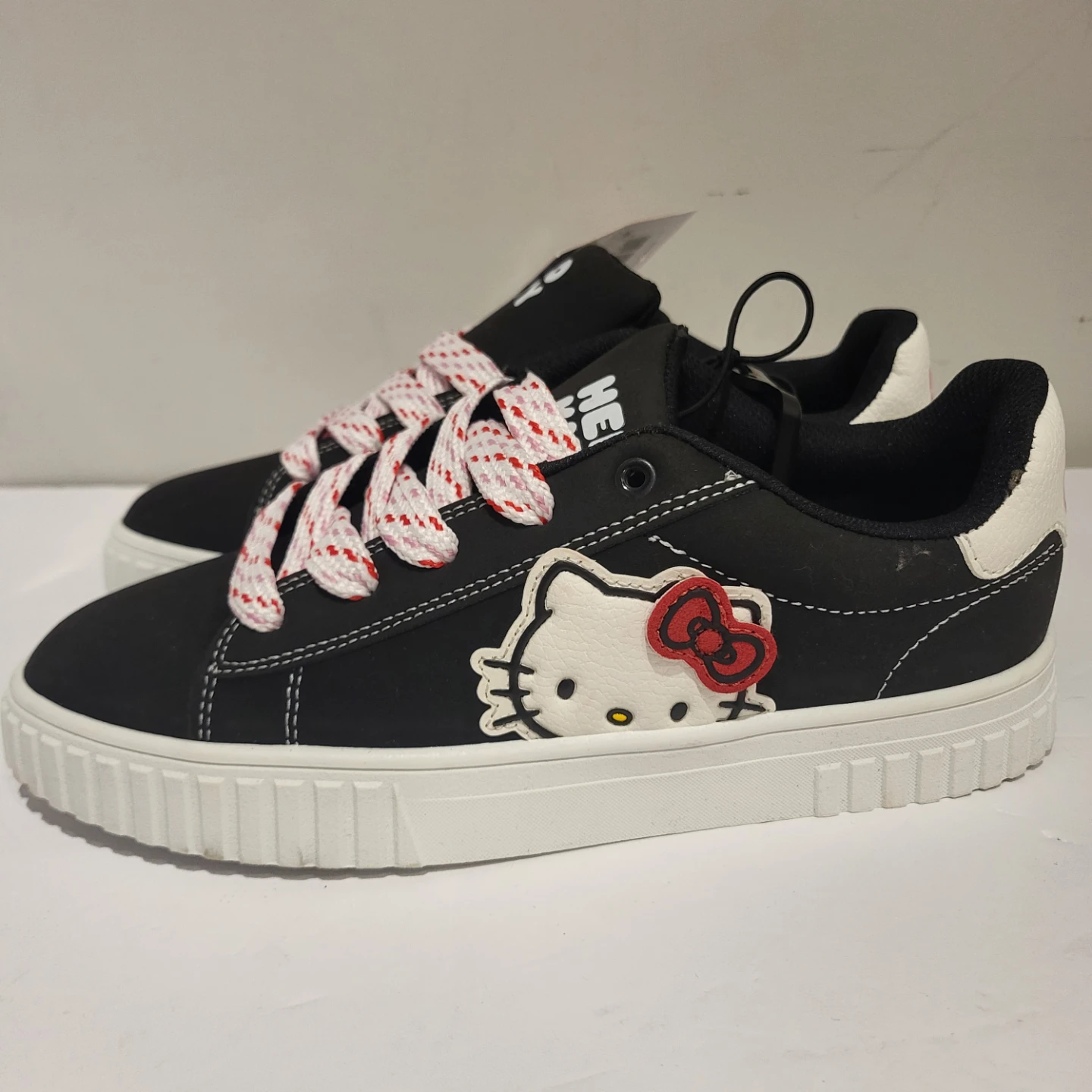 Hello Kitty Sneakers - photo 2