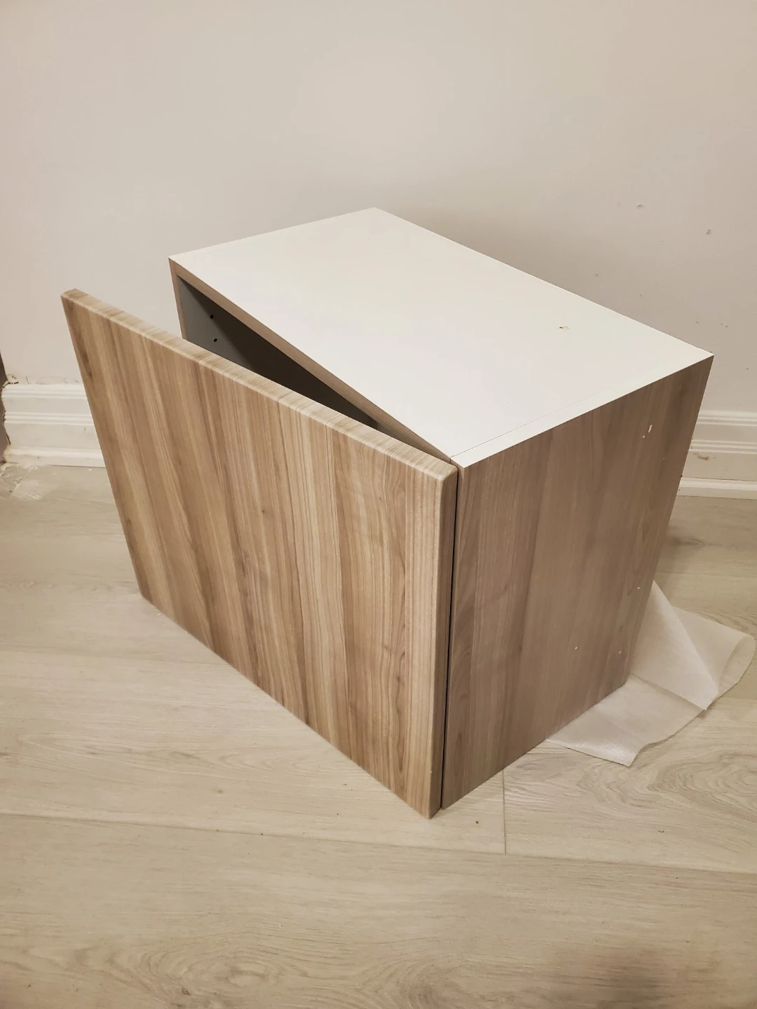 Modern Wood Grain Wall Cabinet