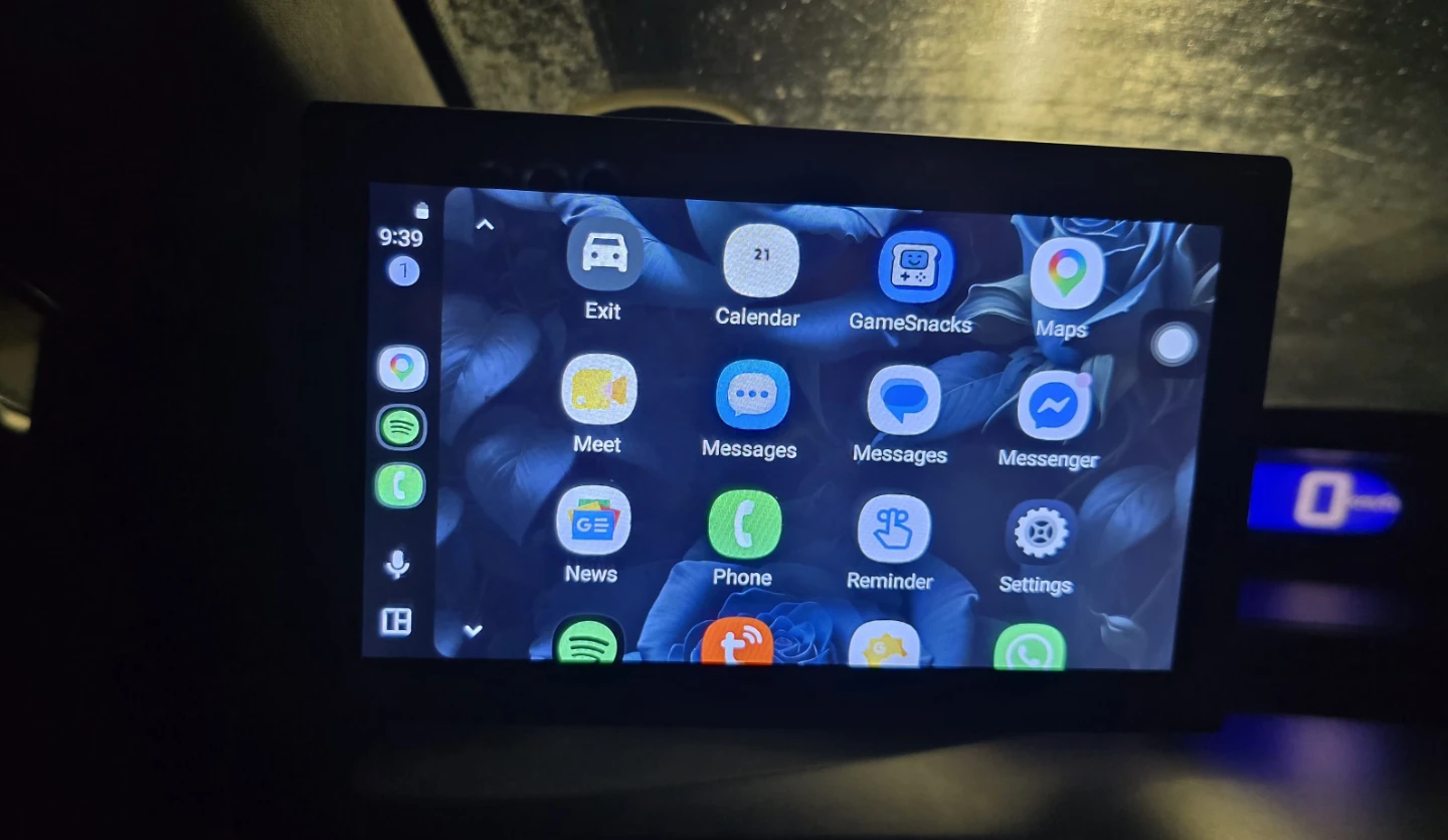 Android Auto / Apple CarPlay Car Screen