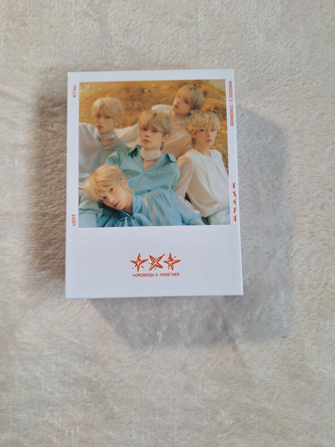TOMORROW X TOGETHER (TXT) - MINISODE 3: TOMORROW (KIT VER.)