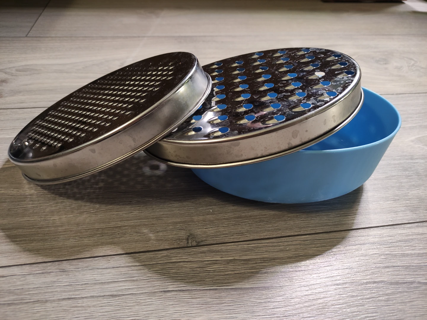 Kitchen Grater Set with Bowl 🏈 - photo 2
