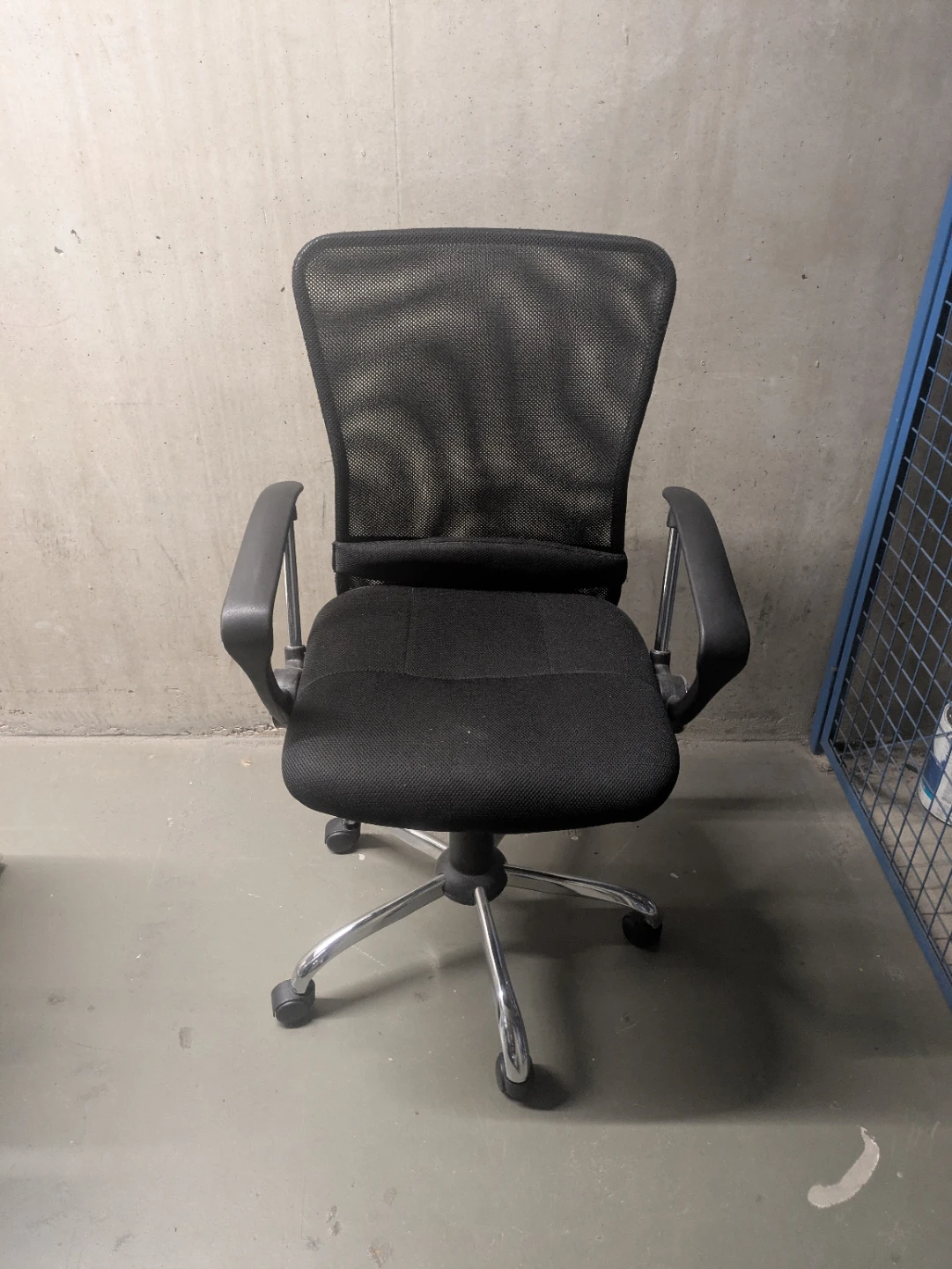 Black Mesh Office Chair