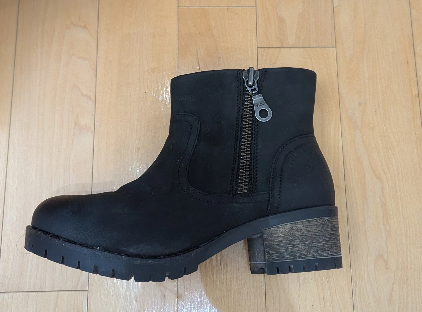Black block heel ankle boots - photo 2