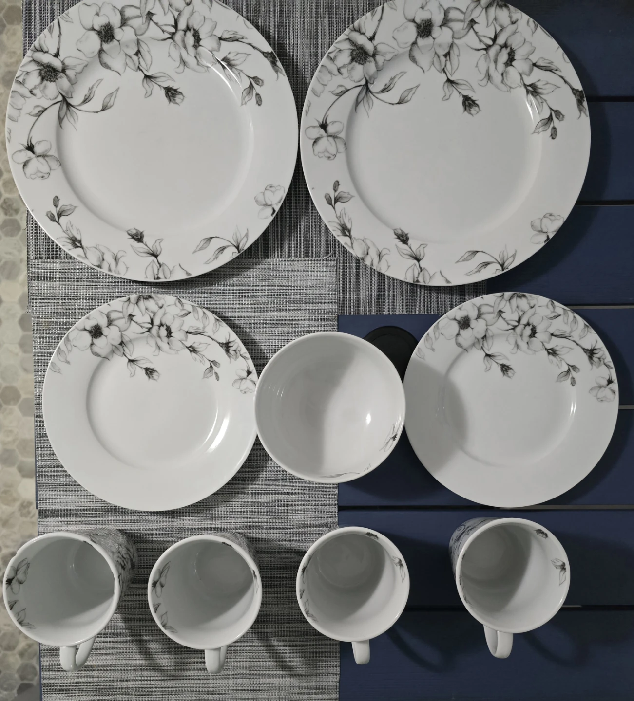 Botanical Dinnerware Set, 9 pc - photo 2