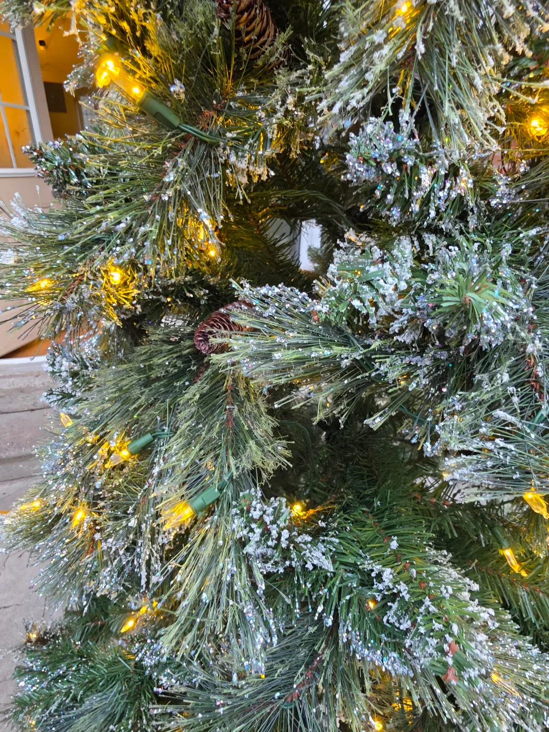 Pre-lit Flocked Artificial Christmas Tree - photo 3