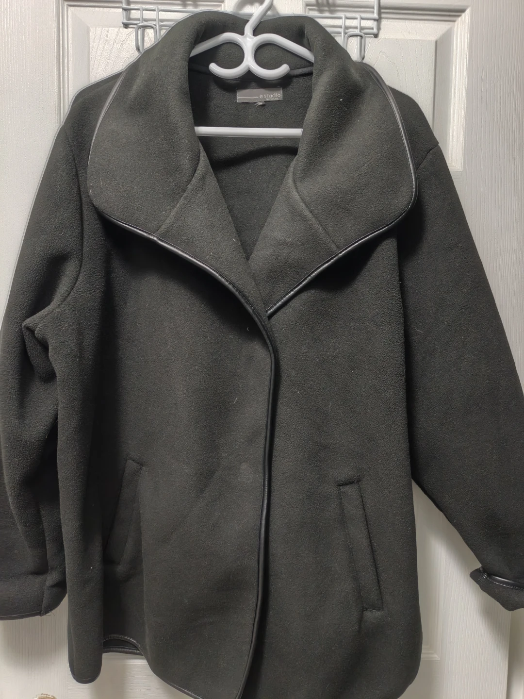 e studio woman fleece jacket