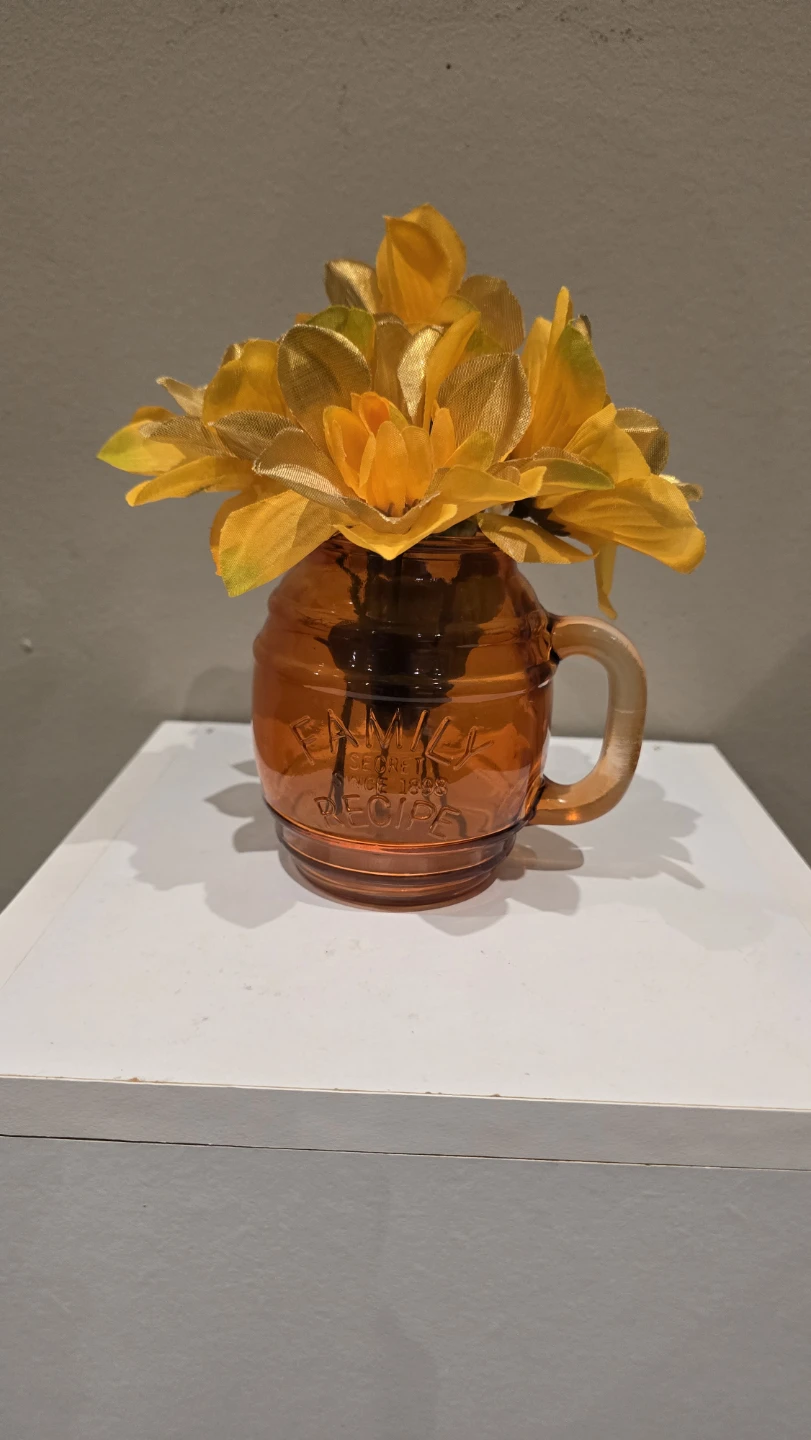 Amber Glass  Mug (Artificial flowers included)
