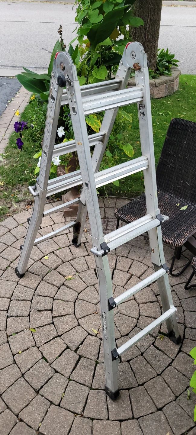 Multi-Position & 20ft  Aluminum Extension Ladders - photo 5
