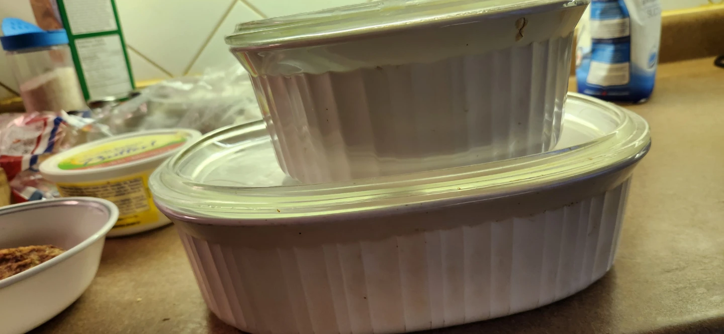 Set of White Ceramic Ramekins with Lids