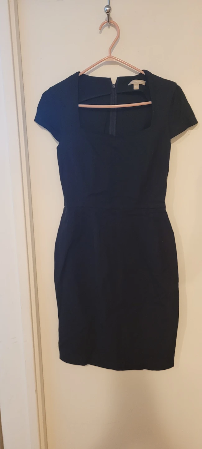 Banana Republic black cap sleeve dress
