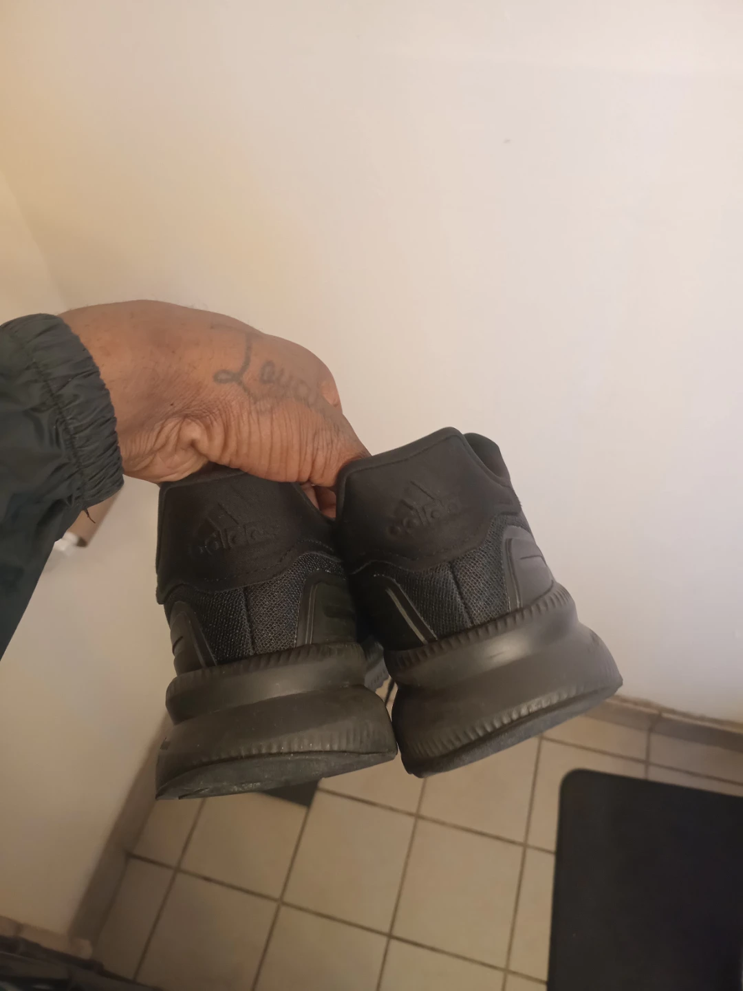 Size 11 addidas - photo 5