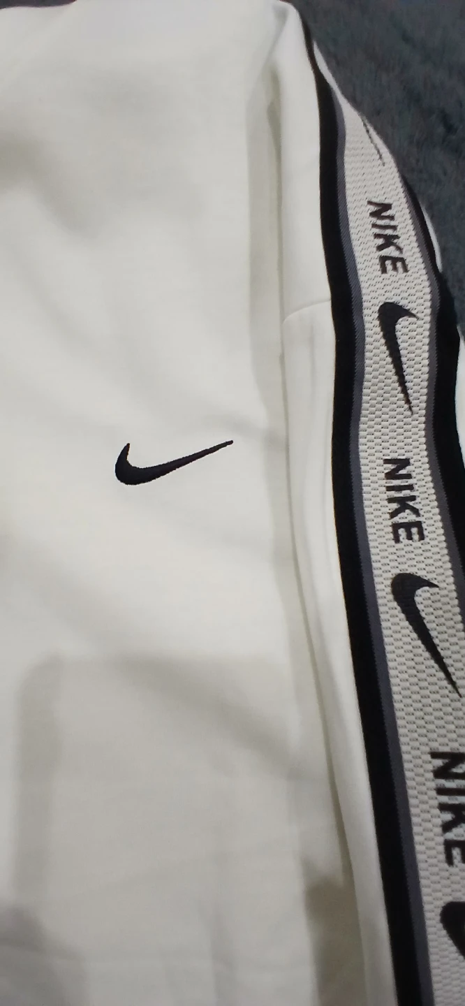 Nike White Tracksuit Set - photo 2